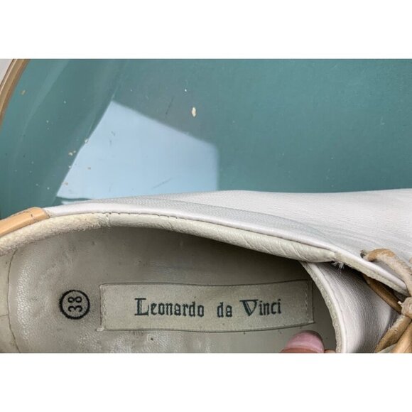 Leonardo di Vinci womens cream leather lace up shoes - Picture 2 of 7